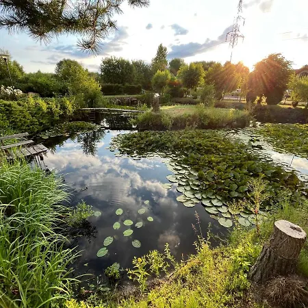 Caloroczne Stawik Z Sauna I Balia *